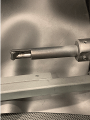 带有偏转器尖端的内径喷枪通常用于对部件内径进行喷砂处理